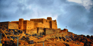 السياحة في حائل : القلاع